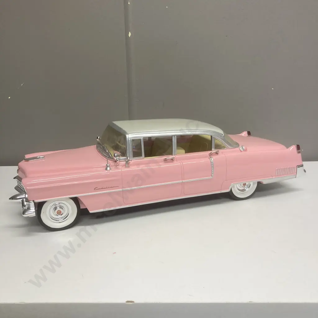 Elvis® Pink Cadillac Masterpiece Sculptural Car. 1:12 Scale, L49cm With COA, Limited Edition Bradford Exchange Image 1++