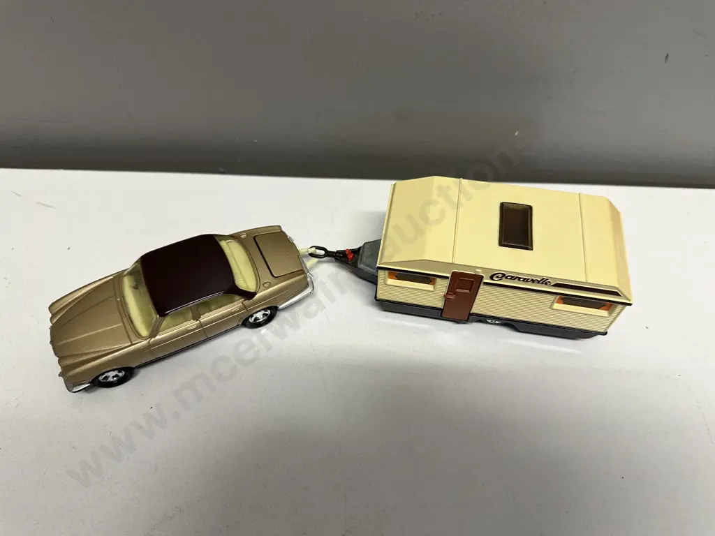 Vintage Matchbox SuperKings 1978 Caravan Touring Set (K-66 Jaguar XJ12 & K-69 Europa Caravan) Image 1++