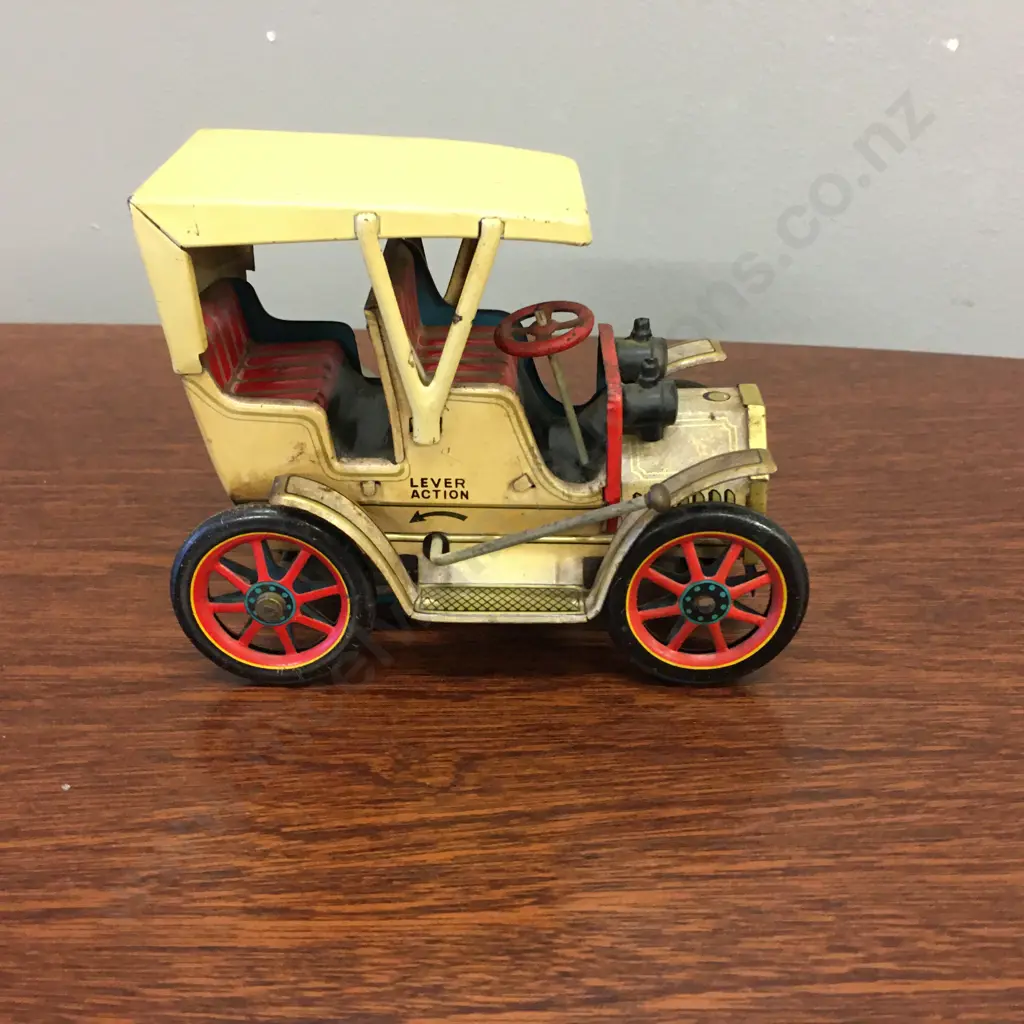 Vintage Tin  Friction Car, Trade Mark Modern Toys Japan, 11 x 13.5cm Image 1++