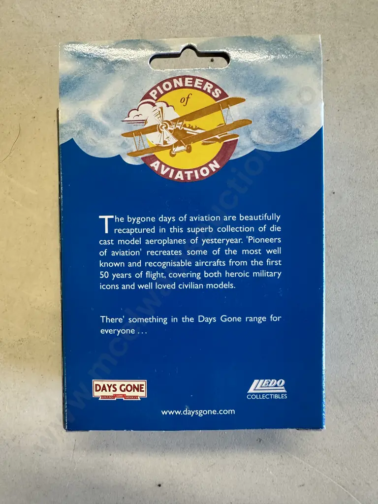 Rare Lledo Collectables 'Days Gone' Aviation Series LP06112 "Tiger Moth - The Cadbury Chocolate Plane" 2001 Image 1++