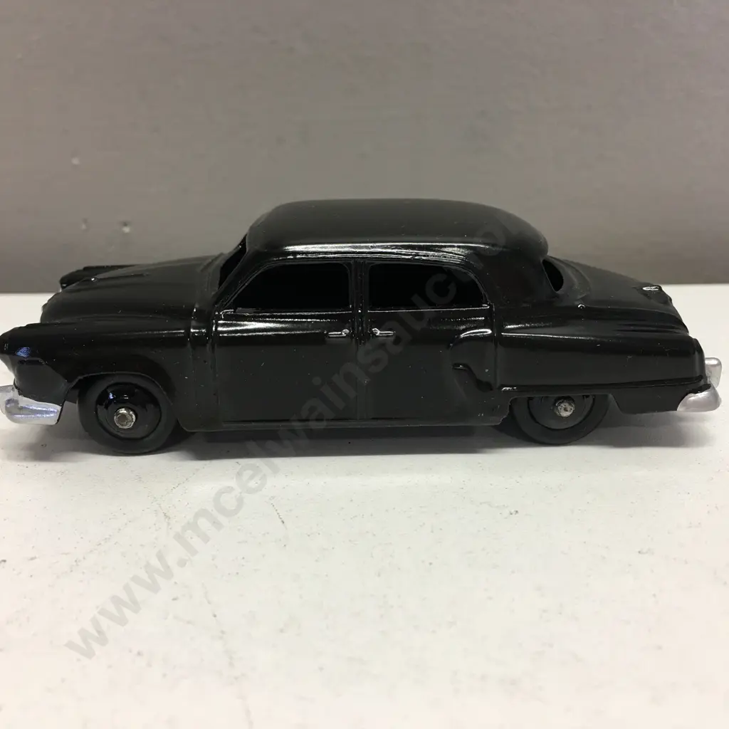 Dinky Toys - Meccano Ltd #172 Studebaker Land Cruiser In Black, Mint Vintage Diecast 1950's Image 1++