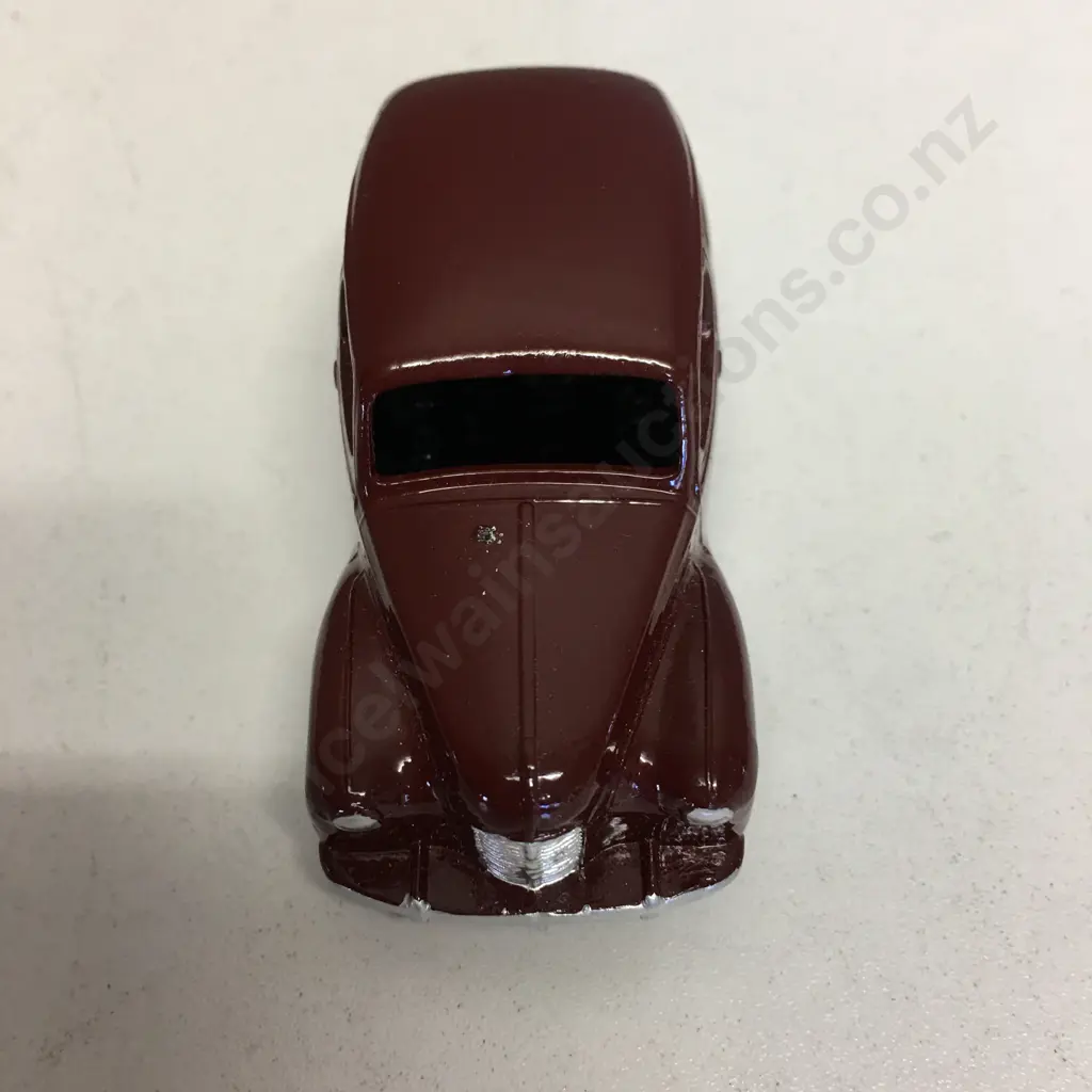 Dinky Toys - Meccano Ltd  Austin Devon In Brown, Mint Vintage Diecast 1950's Image 1++