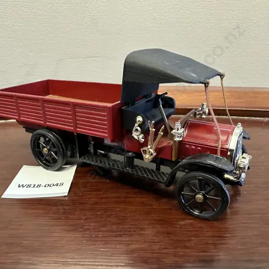 Rio (Italy) 1:43 Rio 1914 Fiat Autocarro civile 18BL 1914 Diecast Collectable