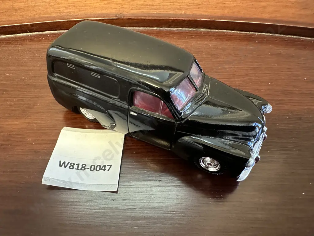 Vintage Collectable TRAX No. 8003 FJ Holden Panel Van 1:43 Diecast, Black Image 1++