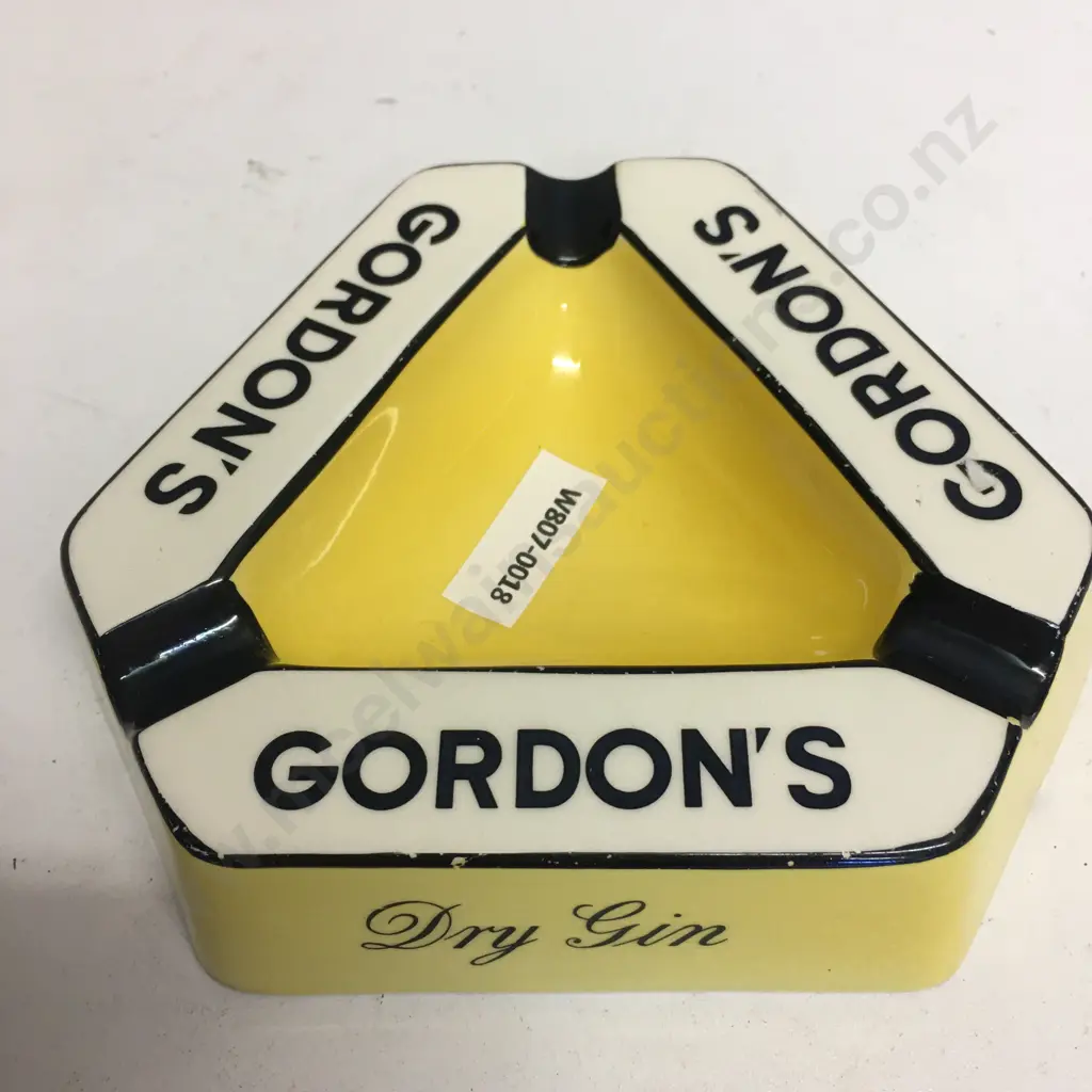 Vintage Gordon's Dry Gin Carltonware Advertising Ashtray, Black & White On Yellow (As Found Condition) Image 1++