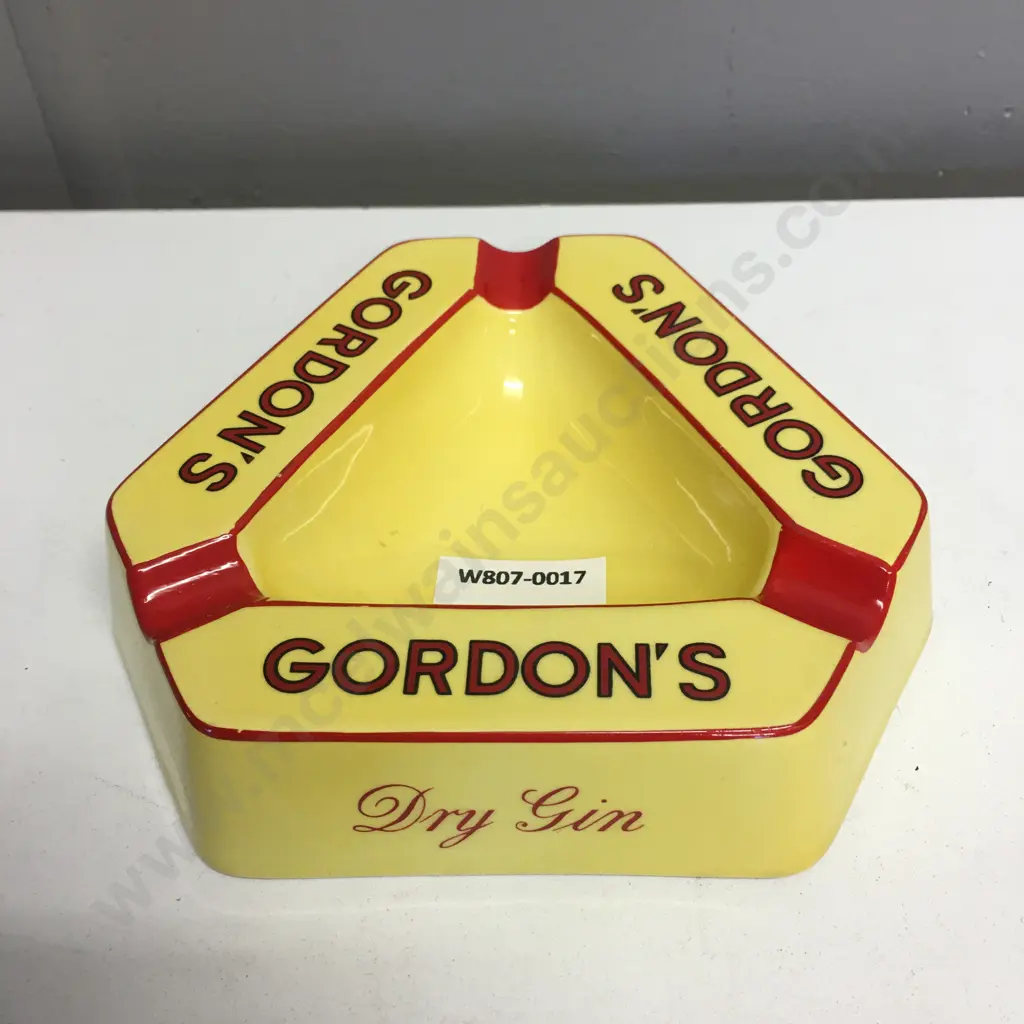 Vintage Gordon's Dry Gin Carltonware Advertising Ashtray, Red & Yellow Image 1++