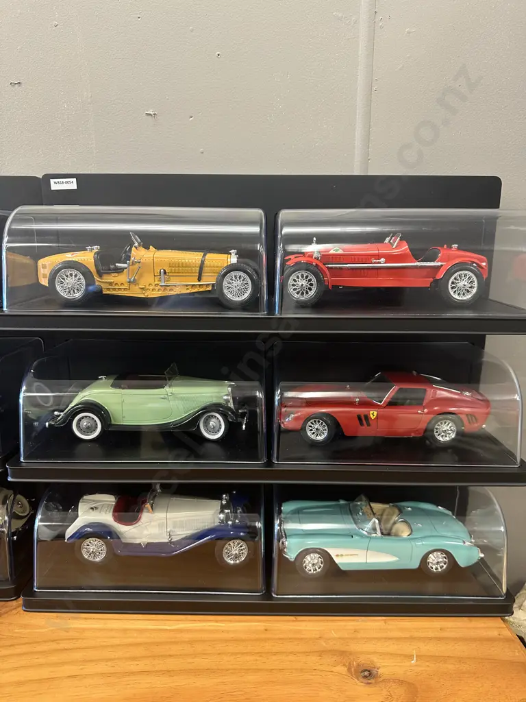 Lot of 6 Burago Diecast Model Cars In A Black Free Standing Display Case, Individual Plexiglass Covers, H48 W55.5 D17cm Image 1++