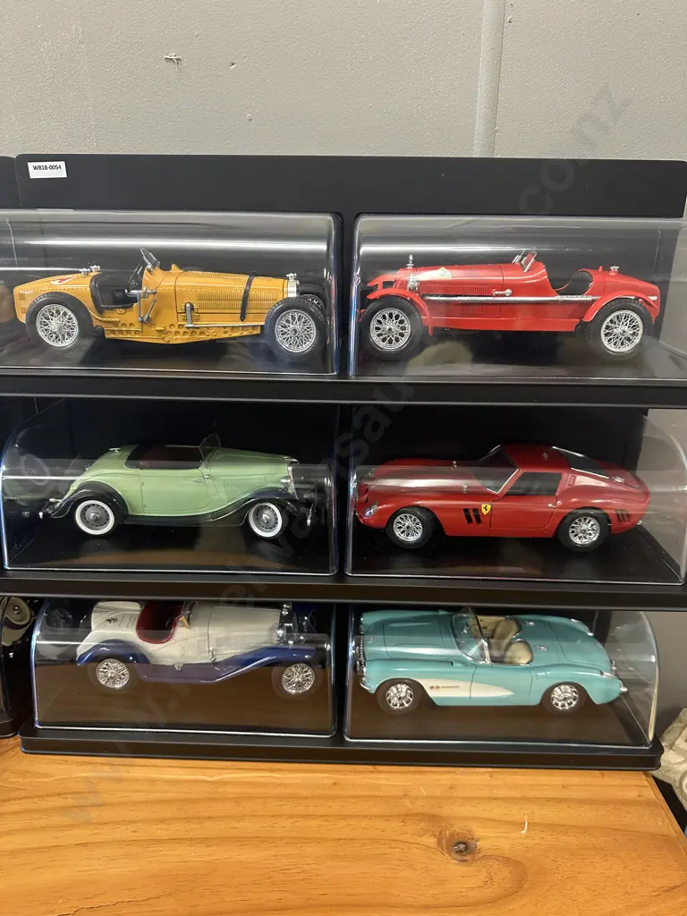 Lot of 6 Burago Diecast Model Cars In A Black Free Standing Display Case, Individual Plexiglass Covers, H48 W55.5 D17cm Image 1++