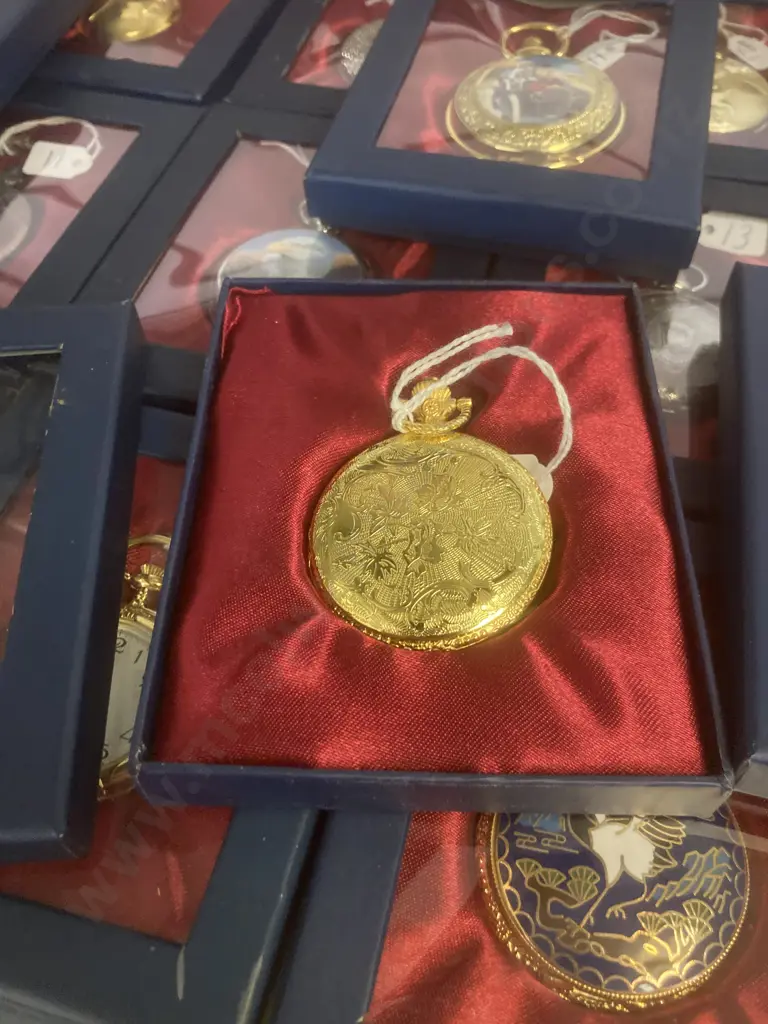 'Hatchette' The Pocket Watch Collection - Complete Set of 120 Watches In Individual Boxes With Magazines Image 1++