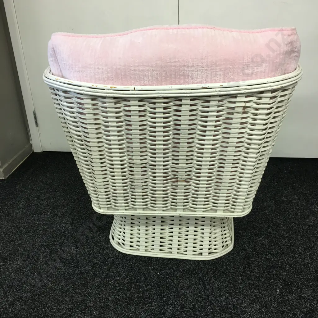 White Wicker Chair With Pedestal Base, Pink Fluffy Fabric Image 1++