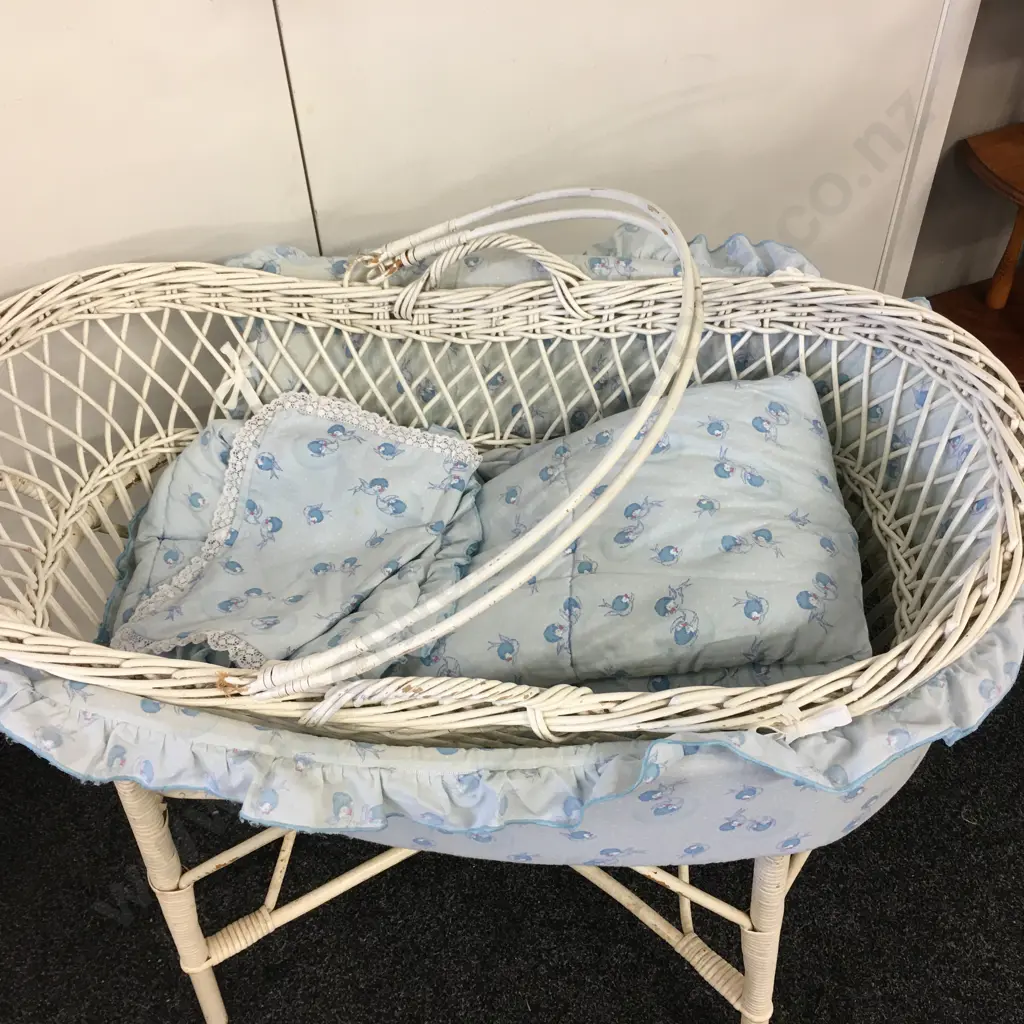 Vintage Cane Bassinet With Bedding Image 1++