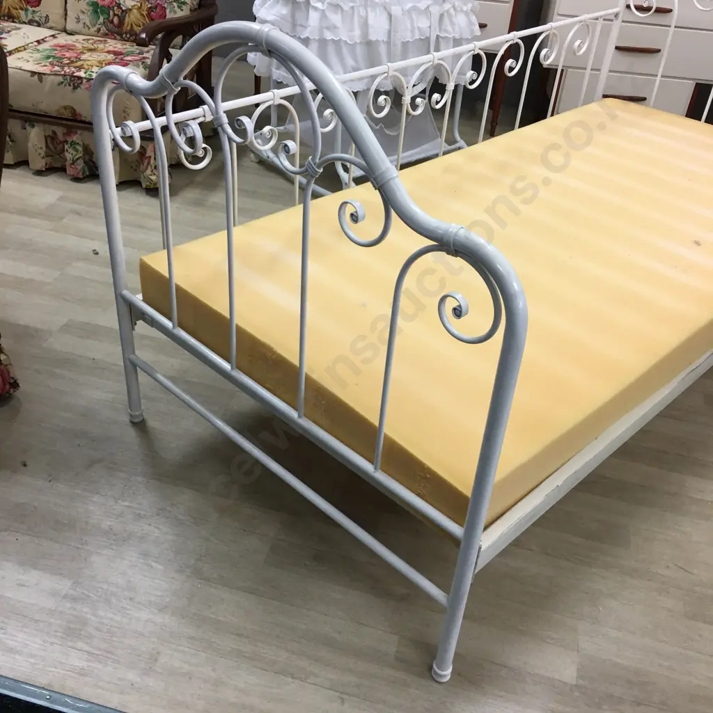 Painted White Steel Day Bed With Flexi-Slats & Foam Mattress,  H102 W197 D97cm Image 1++