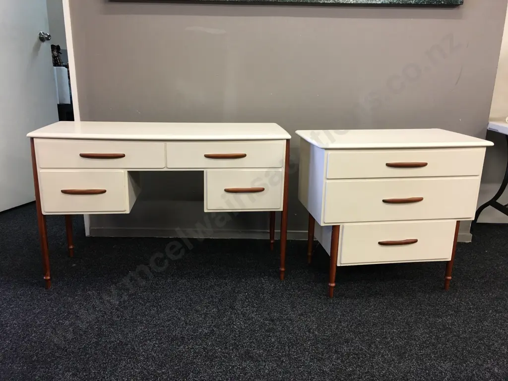 Retro Two Piece Bedroom Suite White With Wood Detail Image 1++