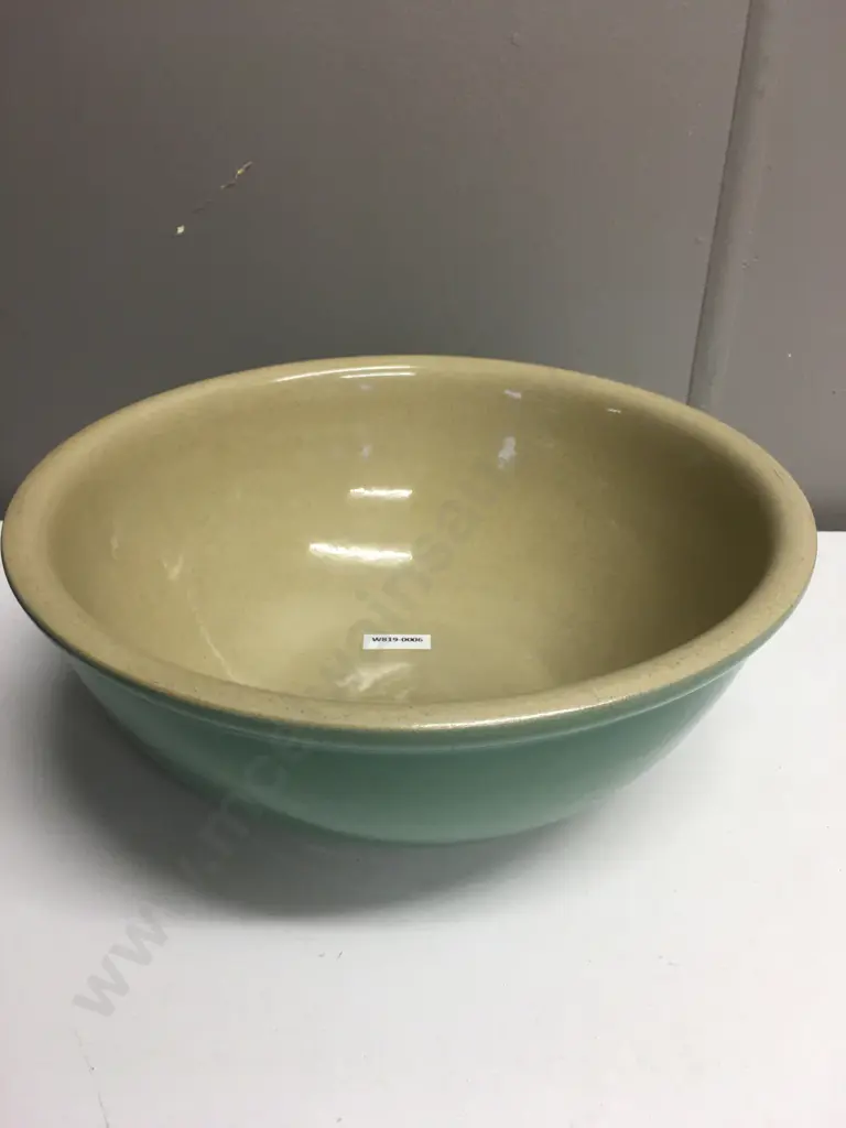 Large Round Two Toned Mixing Bowl, Dia 29cm Image 1++