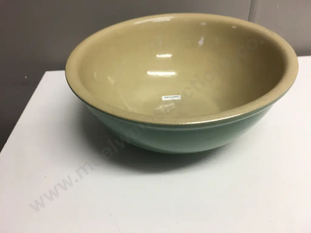 Large Round Two Toned Mixing Bowl, Dia 29cm Image 1++
