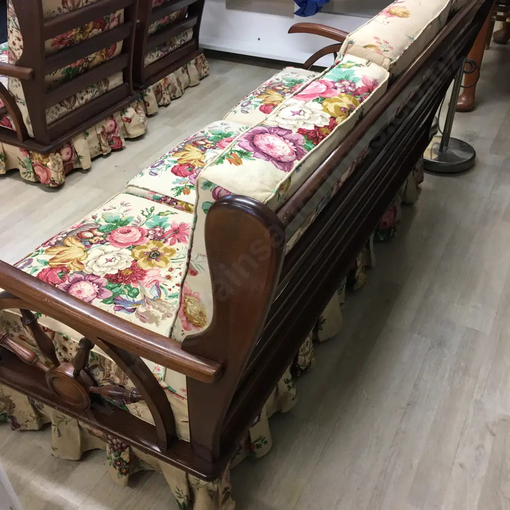 Mid Century Wagon Wheel 3+1+1 Spring Rocker Lounge Suite With a Flower Bouquet Pattern Image 1++