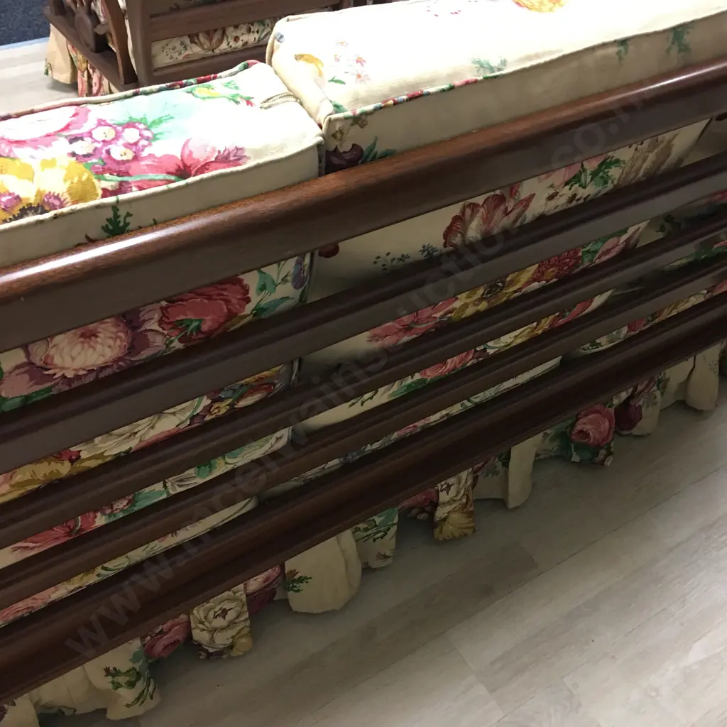 Mid Century Wagon Wheel 3+1+1 Spring Rocker Lounge Suite With a Flower Bouquet Pattern Image 1++
