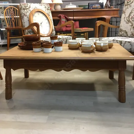 Pine Coffee Table, H38 W107 D56cm