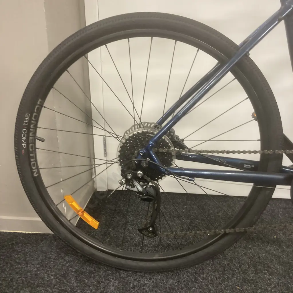 Trek Dual Sport 2 Blue & Silver Colour Mountain Bike Image 1++