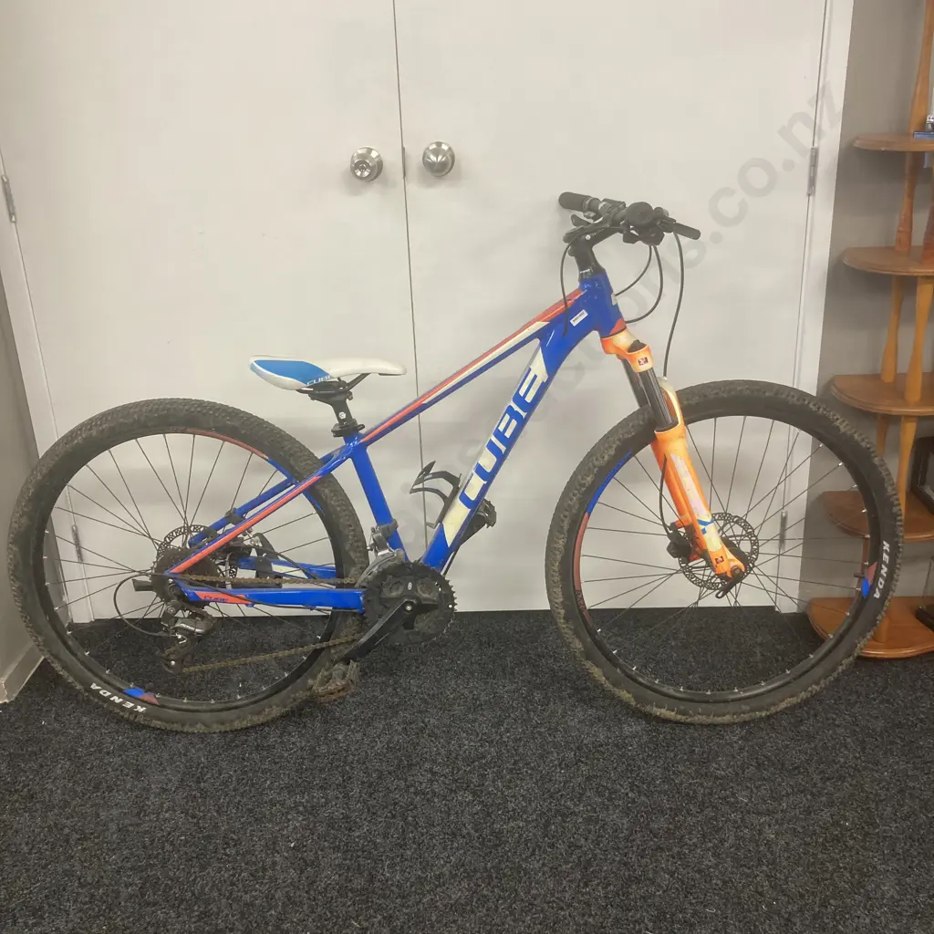 Cube Level Nine Fluro Orange & Blue Mountain Bike Image 1++
