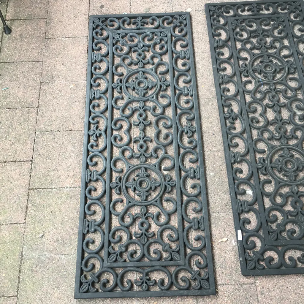 Lot of 3 Rubber Door Mats, 45 x 117cm Image 1++