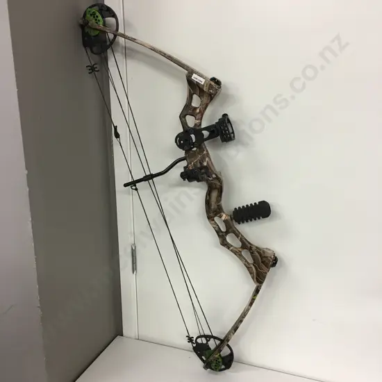 Poe Lang Predator Compound Bow 45-65lbs RH Camo