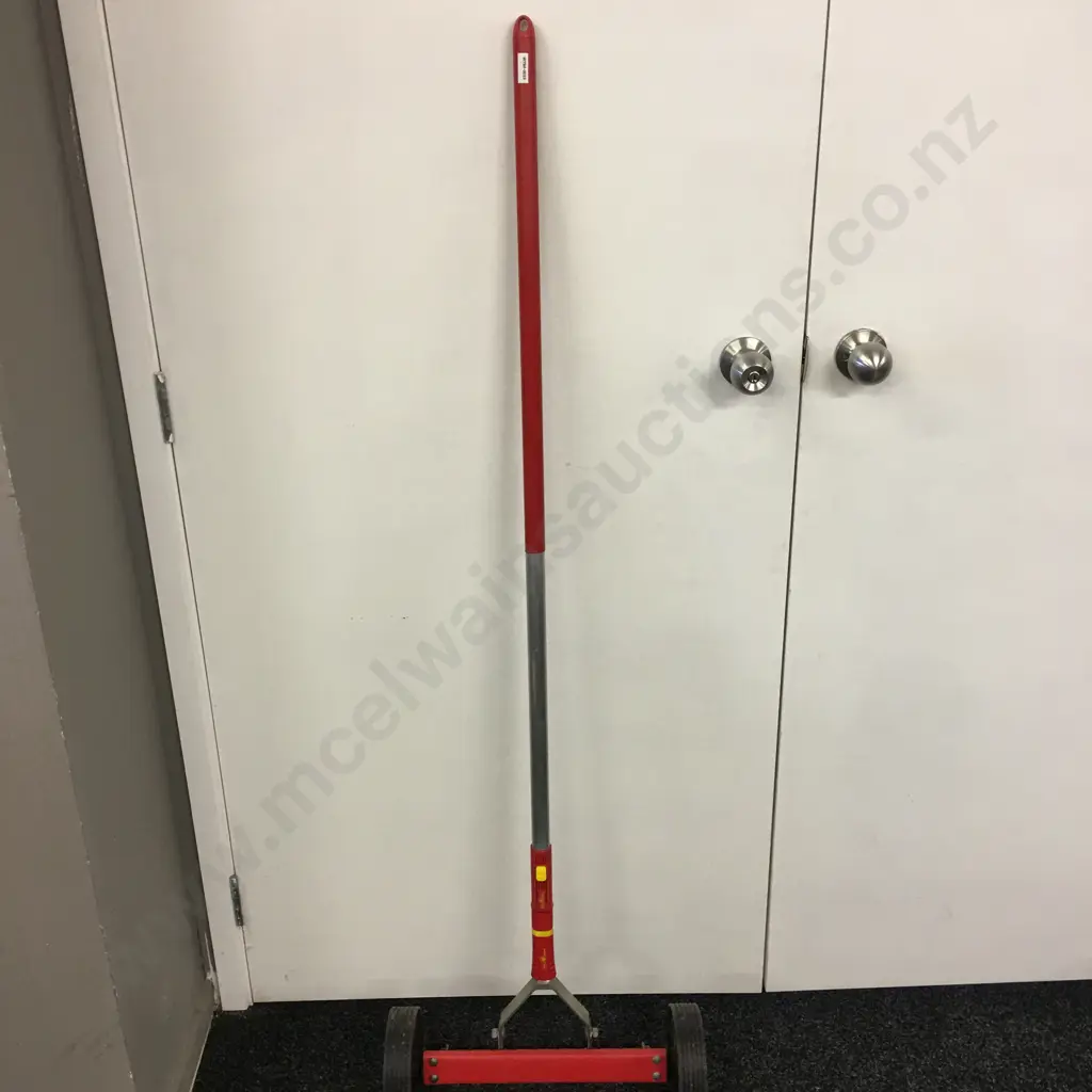 WOLF-Garten Roller Scarifying Rake With ZMi12 Aluminium Multi-Star Handle 118cm Image 1++