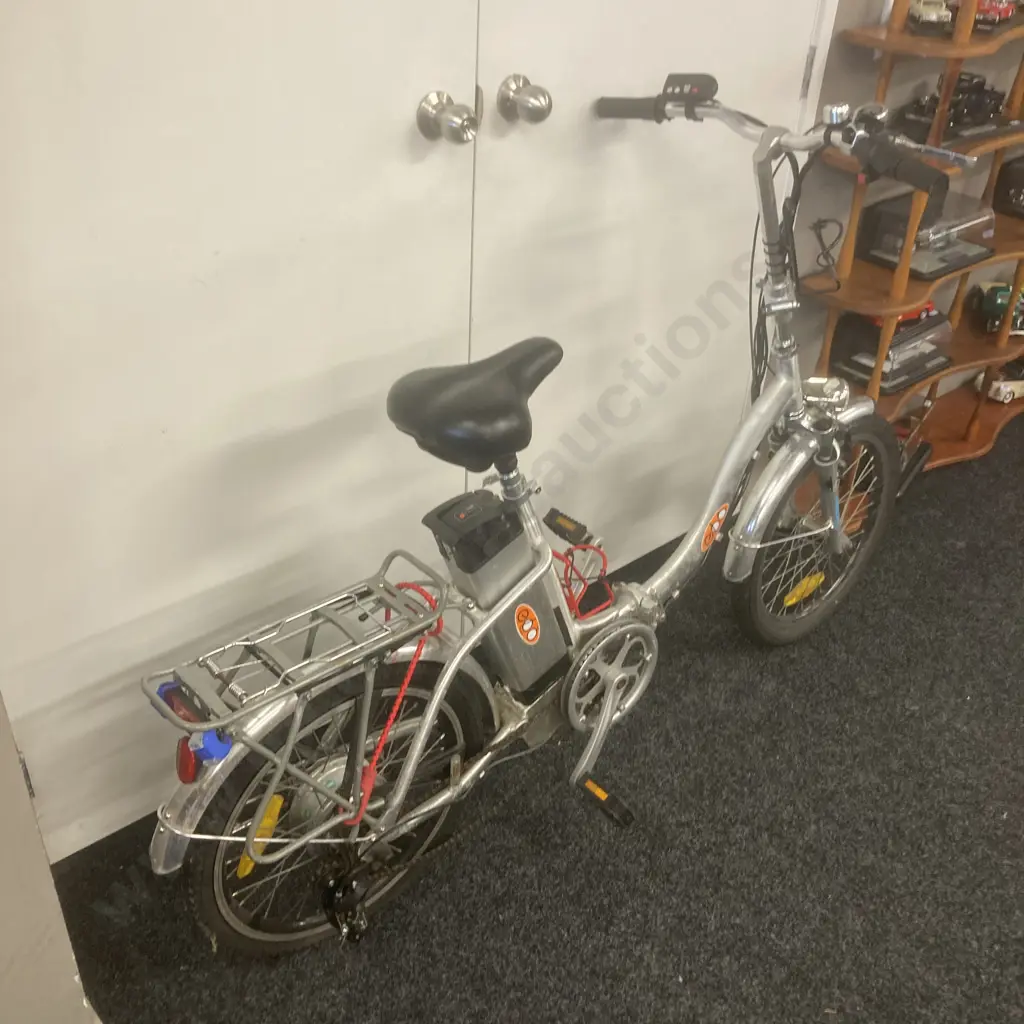 Ebo Folding E-Bike "Aqua Zoom" Image 1++