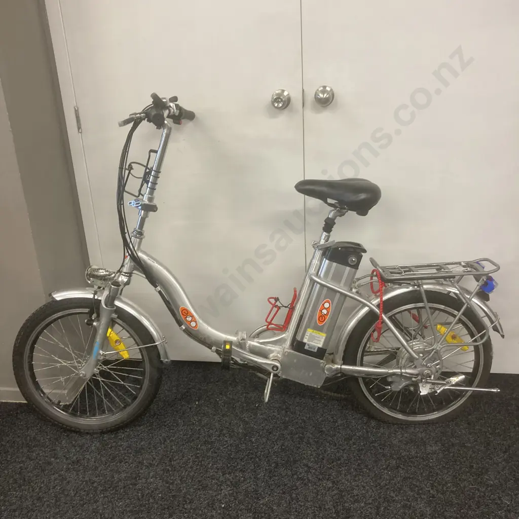 Ebo Folding E-Bike "Aqua Zoom" Image 1++