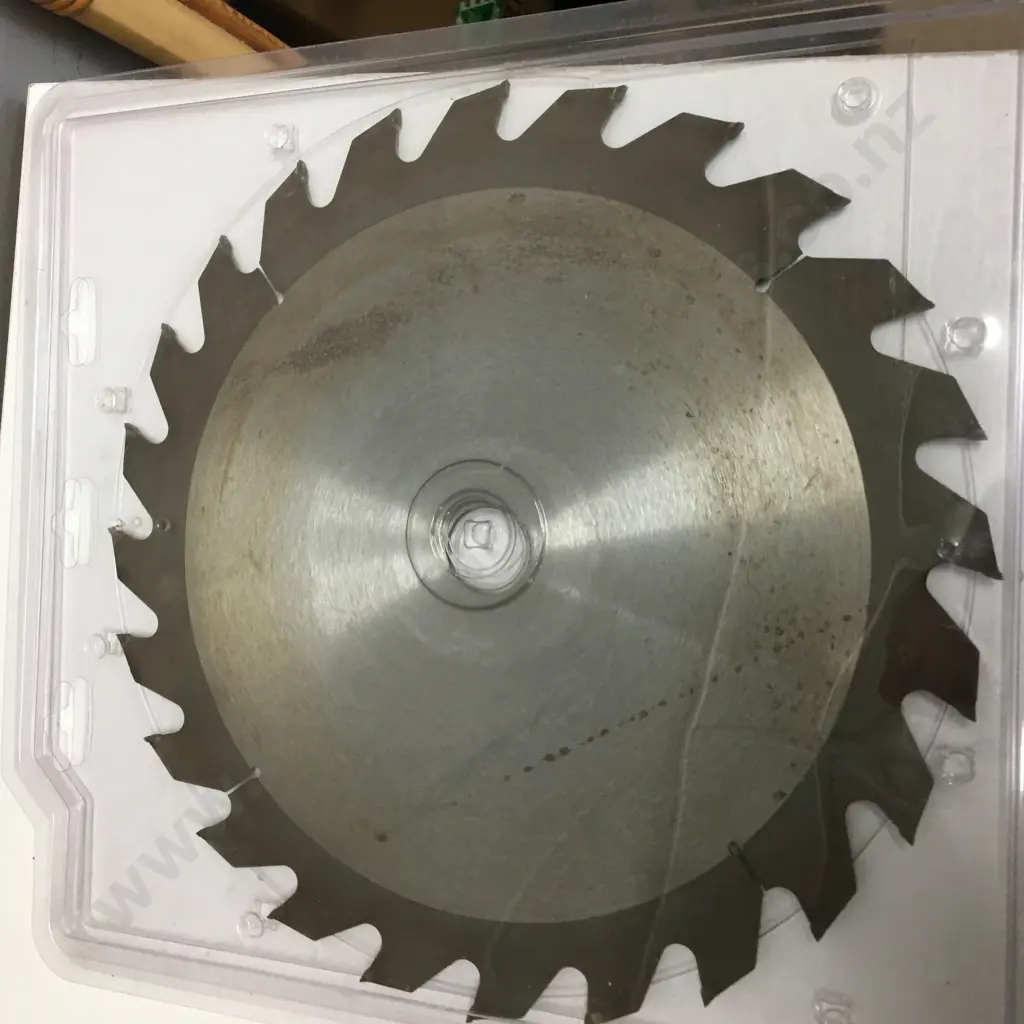 Black & Decker Circular Saw 1500w CS718-XE With Blade 315x3.2/2.0x30cm Image 1++