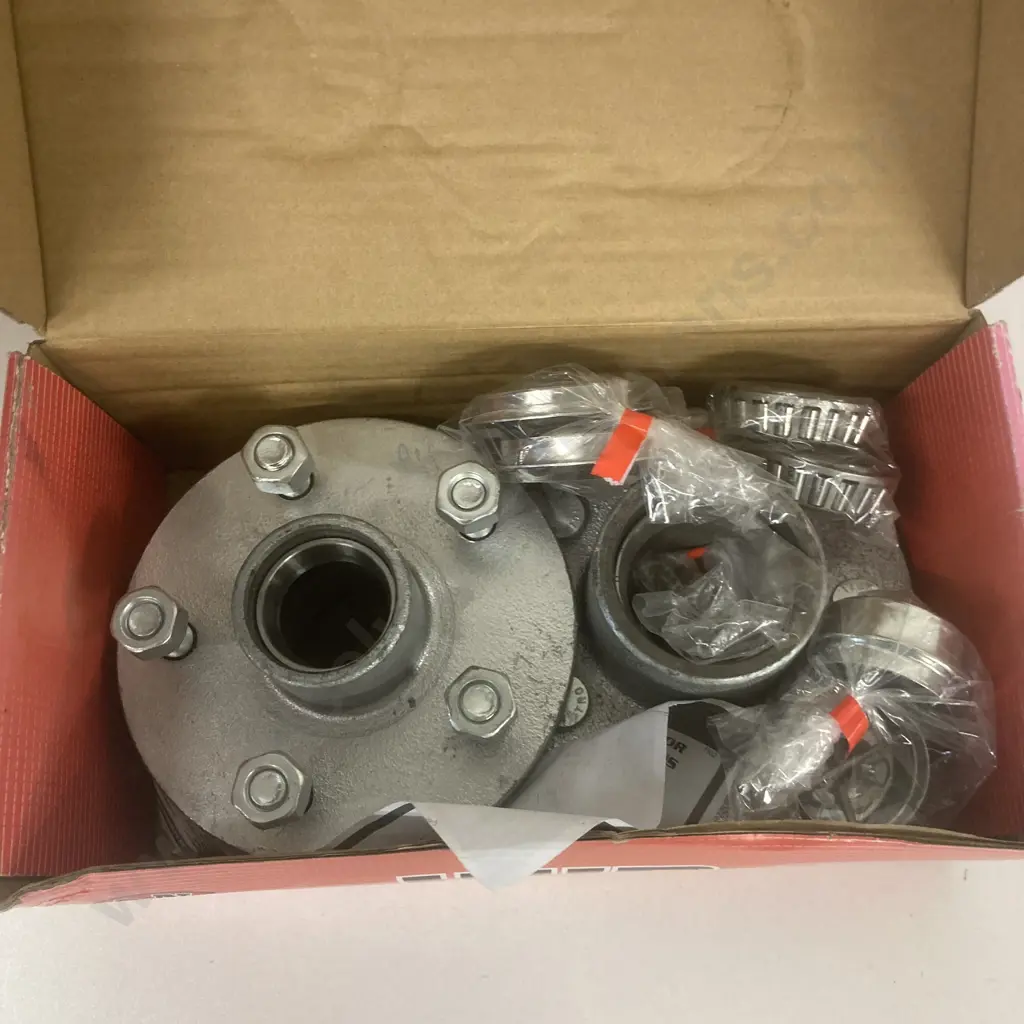 Trojan Hub Kit 5 x 4 1/2 x 1/2 Non-Braked - T082035, 1500kg, Galvanised, No Stub Axles Image 1++