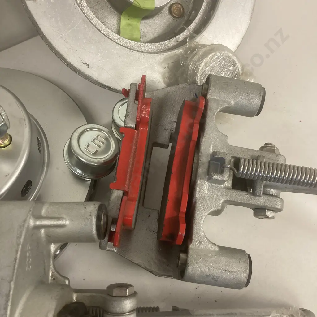 Rotor & Caliper Kit (RTR/HUB-102AU) Image 1++
