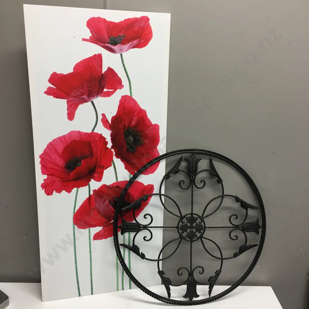 Picture On Canvas 'Poppies' & Round Metal Wall Art. Image 1++