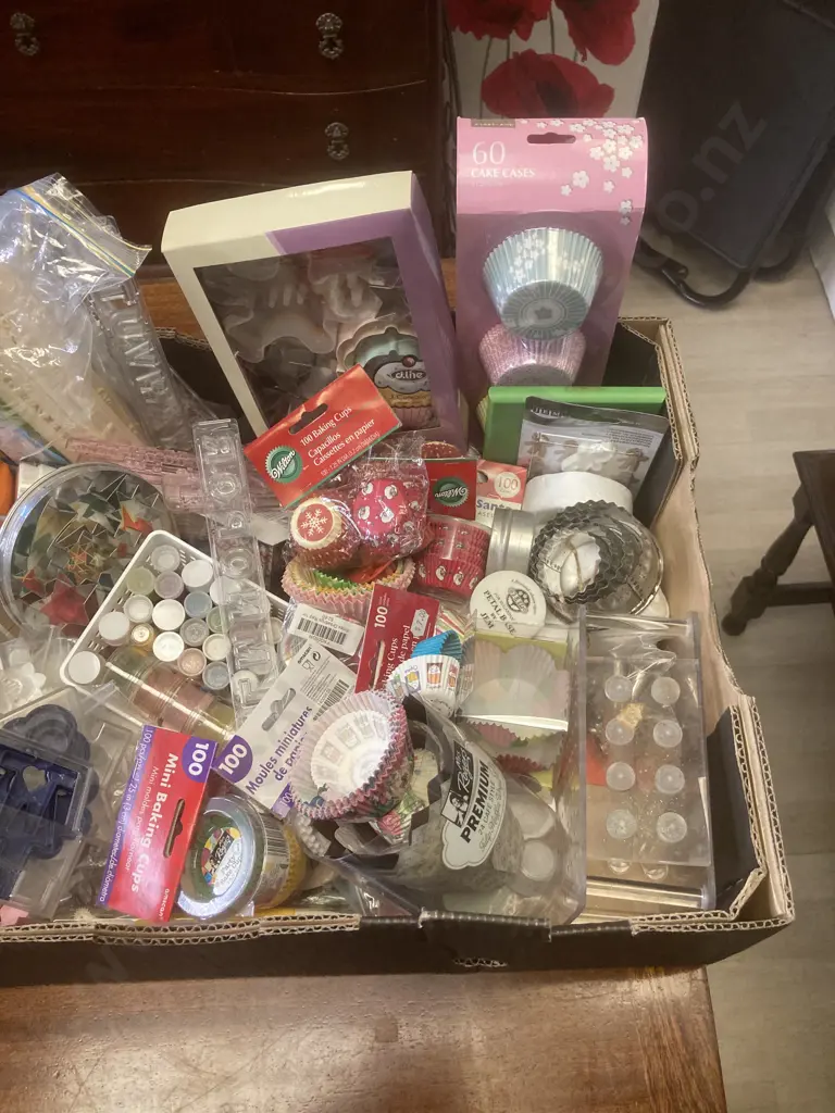 Cake Decorating Sundries Including Cookie Cutters, Cake Cases Etc Image 1++
