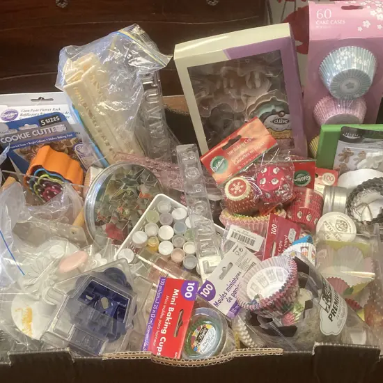 Cake Decorating Sundries Including Cookie Cutters, Cake Cases Etc