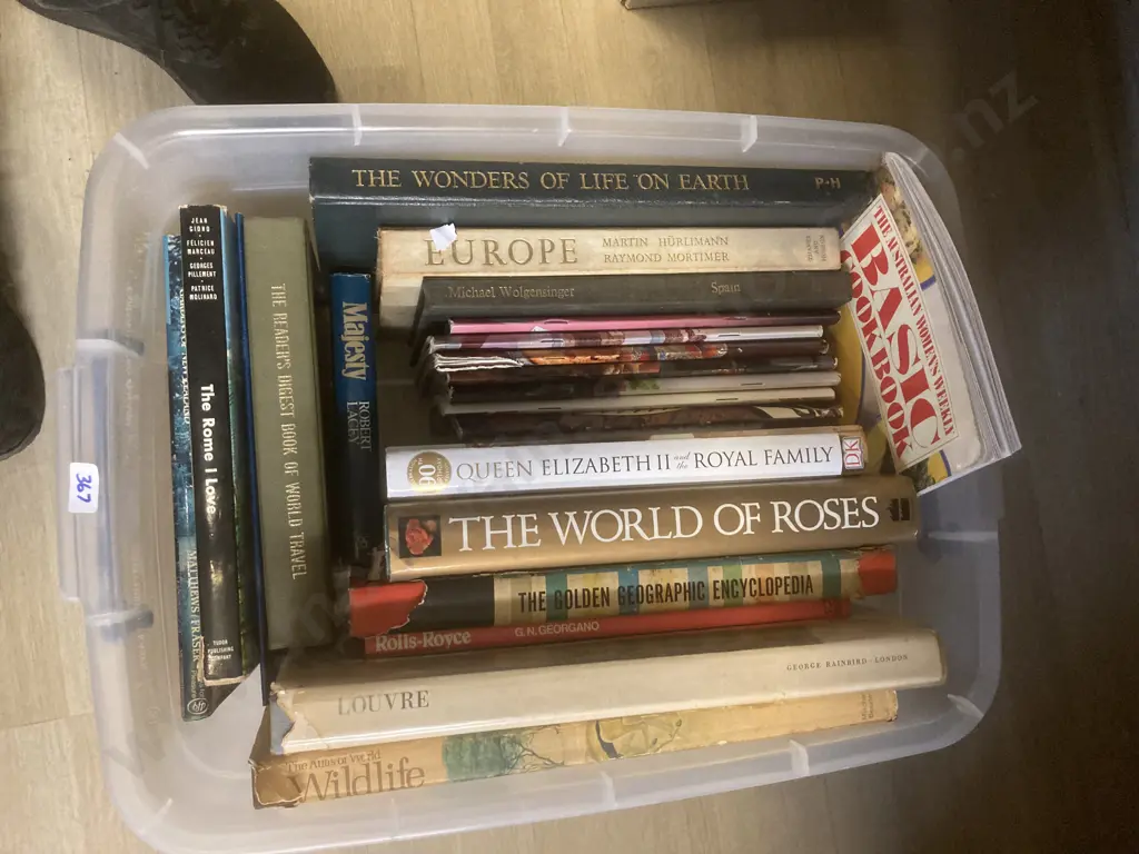 Clear Bin Of Books, Roses, Royalty, Travel Etc (No Commercial Value) Image 1++