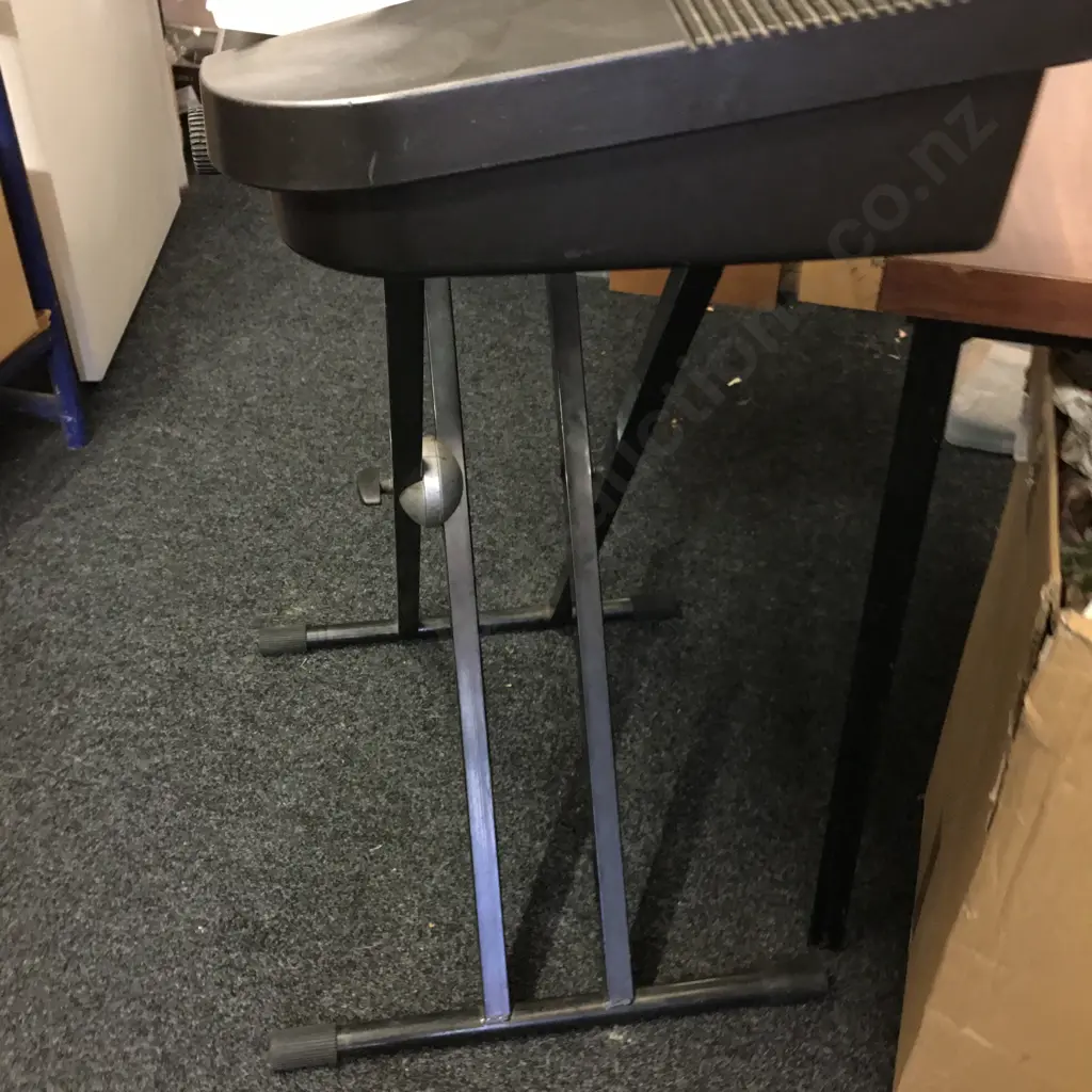 Korg i5S Keyboard With Stand & Soft Case Image 1++