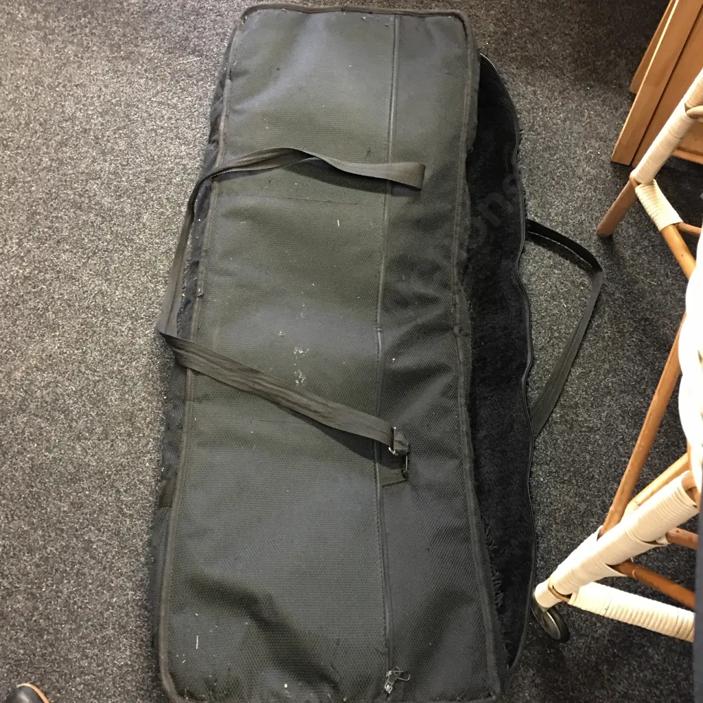 Korg i5S Keyboard With Stand & Soft Case Image 1++