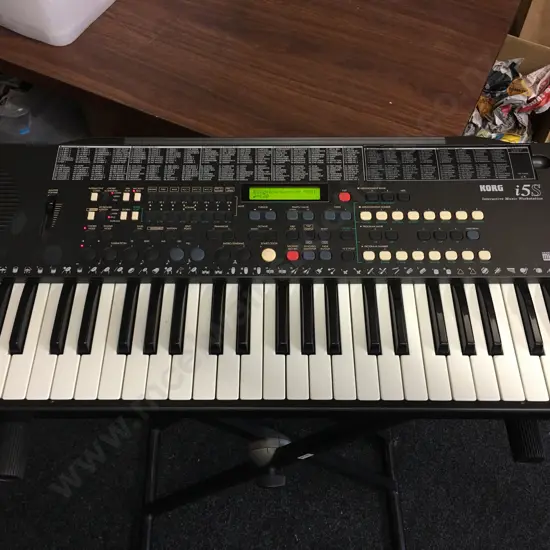 Korg i5S Keyboard With Stand & Soft Case