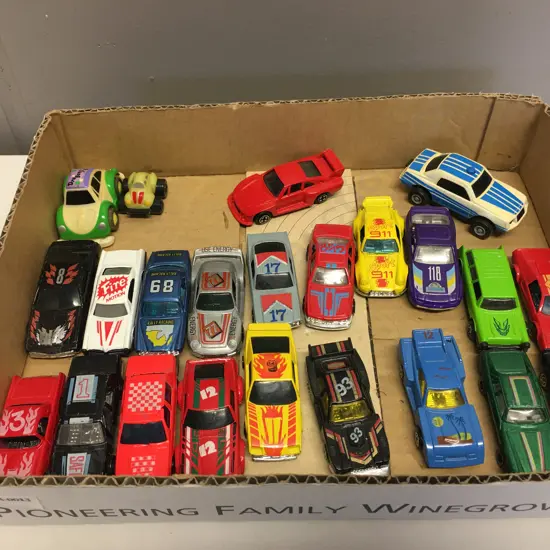Corgi Juniors Porsche 935 Diecast Toy With Assorted Other Toy Cars