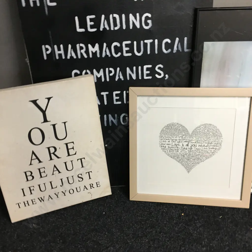 Lot of 4 Artworks Image 1++