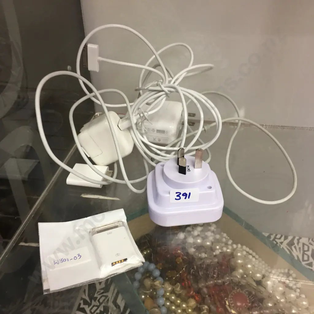 Apple Adapters, Pudney P4320 International Multi Plug, Etc Image 1++