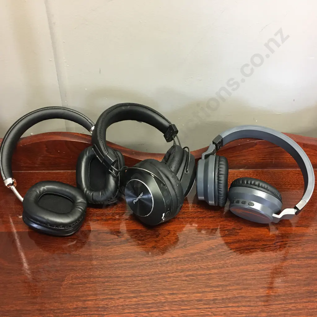 Mandalorian Wireless Headphones, Typo Wireless & Pioneer Headphones Image 1++