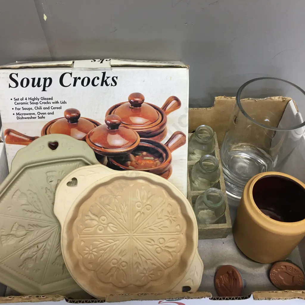 Soup Crocks, Bakeware, Glass Vase Etc Image 1++