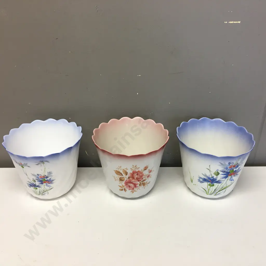 White Planters x3 Blue/Pink Tones Scalloped Rims H60cm, Dia19cm Image 1++