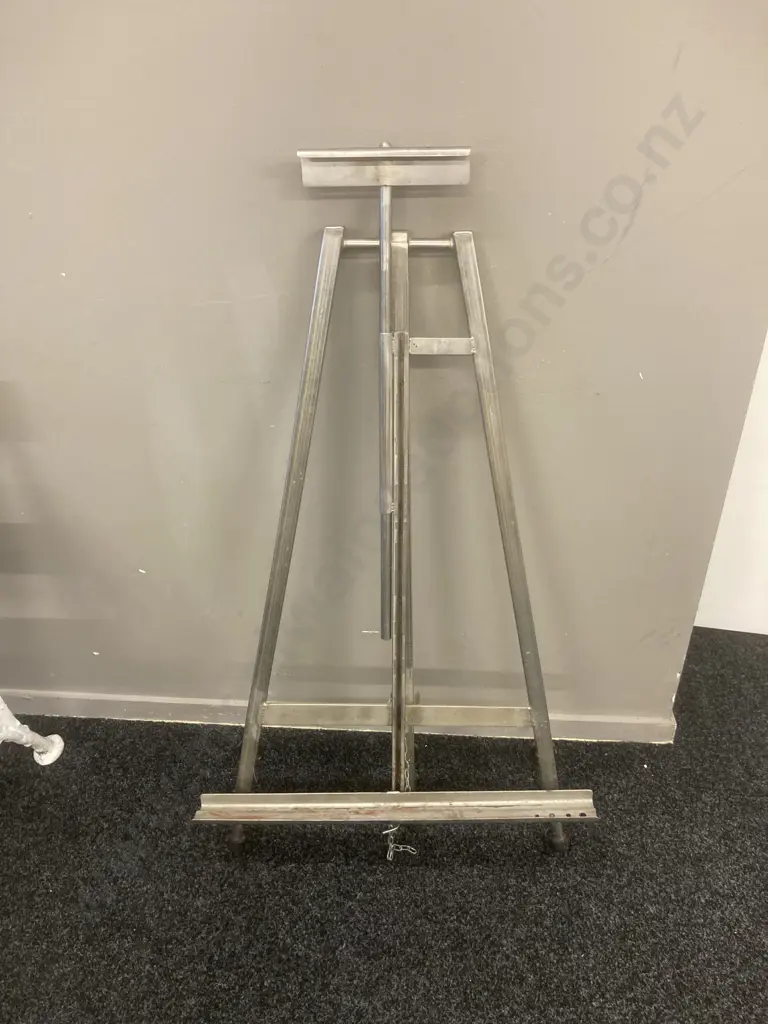 Stainless Steel Adjustable Art Easel, 96 x 60cm Unextended Image 1++