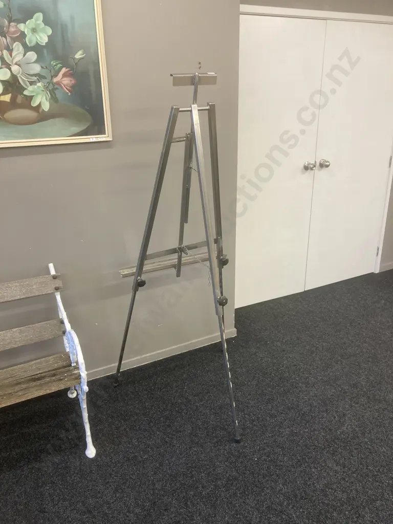 Stainless Steel Adjustable Art Easel, 96 x 60cm Unextended Image 1++