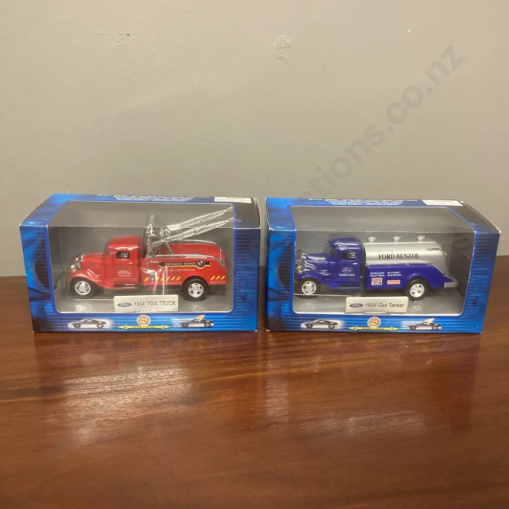 TinsToys Pull Back Die-Cast 18902 1934' Gas Tanker BB-157  & 18901 1934' Tow Truck BB-157 Image 1++
