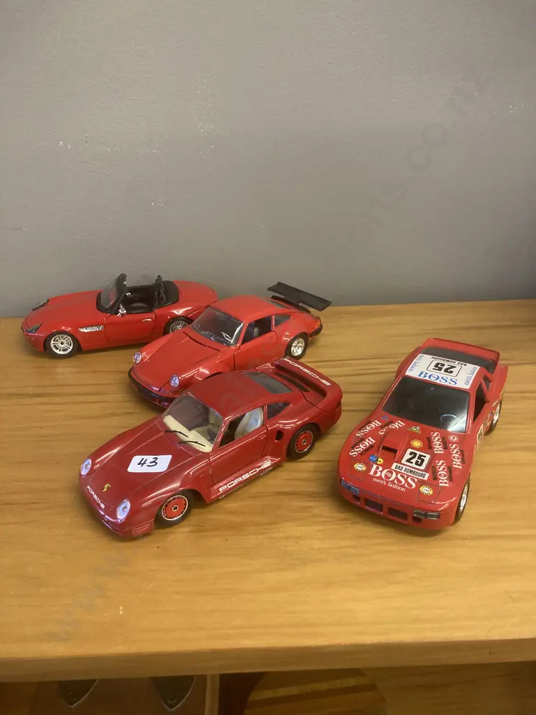 Burago Diecast 1:24 Porsche 959, 911, 924 Turbo & BMW Z8 Model Cars Image 1++