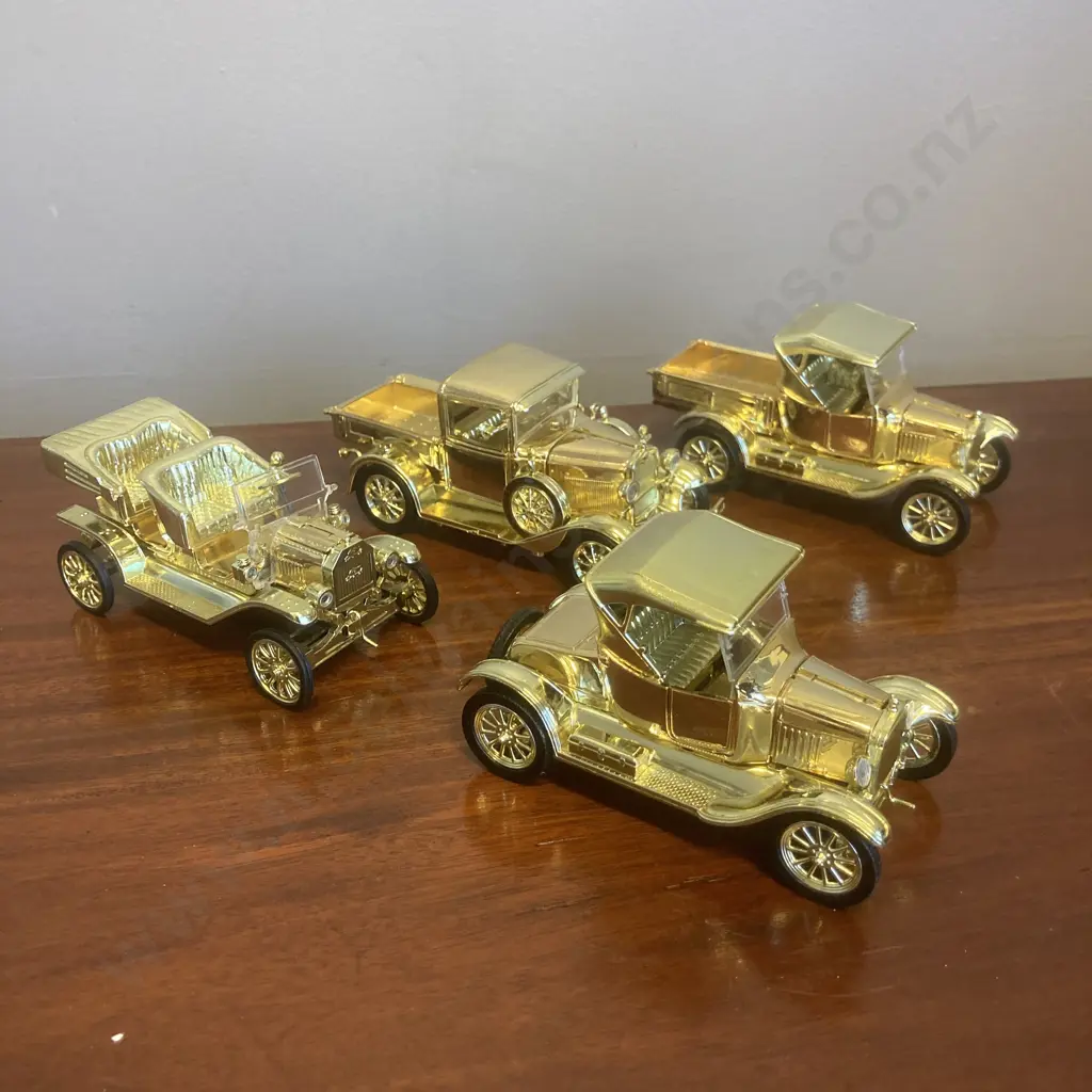 24K Gold Plated Models - 1925 Ford Model T Pickup, 1931 Ford Model A, 1925 Ford Model T & 1909 Ford Image 1++
